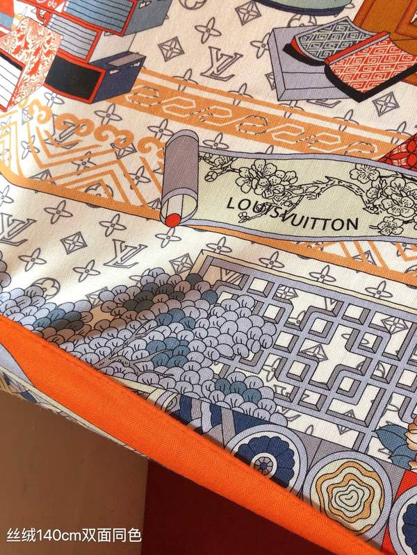 Louis Vuitton Scarf LVC00579